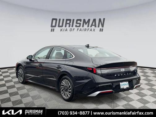 2024 Hyundai SONATA Hybrid Limited
