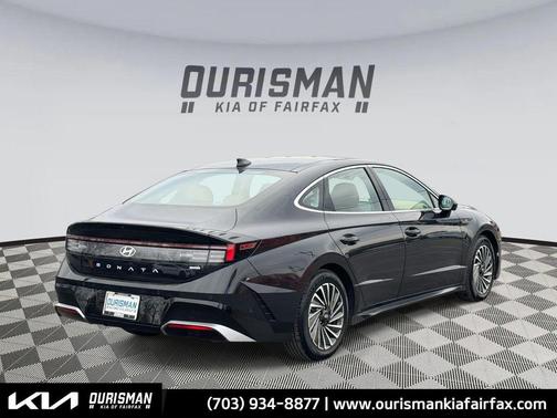 2024 Hyundai SONATA Hybrid Limited