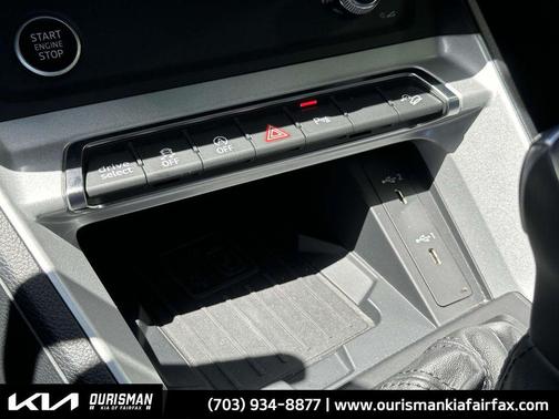 2024 Audi Q3 Premium 45 TFSI S line quattro Tiptronic