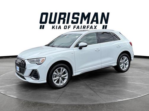 2024 Audi Q3 Premium 45 TFSI S line quattro Tiptronic