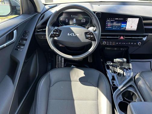 2023 Kia Niro Touring