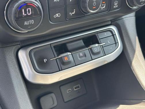 2020 GMC Acadia FWD SLE
