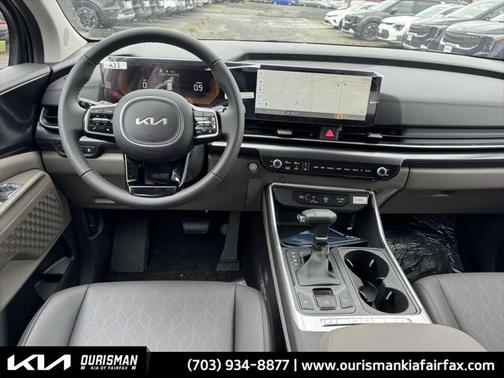2025 Kia Carnival LXS