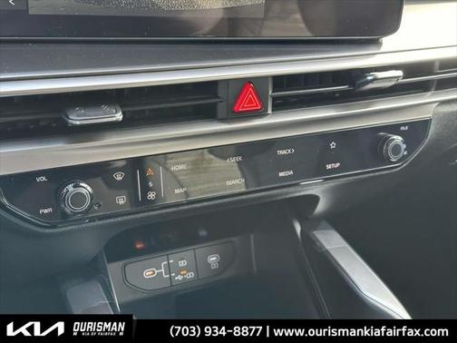 2025 Kia Sorento LX