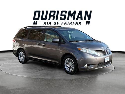 2015 Toyota Sienna XLE
