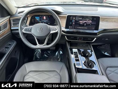 2024 Volkswagen Atlas 2.0T SE w/Technology 4MOTION