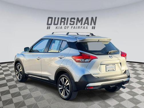 2019 Nissan Kicks SR