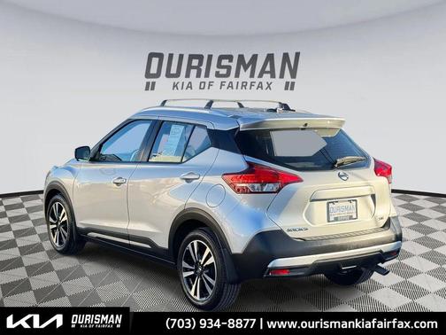 2019 Nissan Kicks SR
