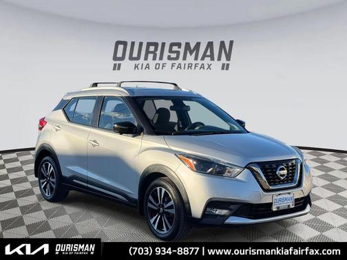2019 Nissan Kicks SR