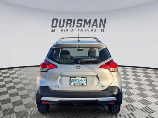 2019 Nissan Kicks SR