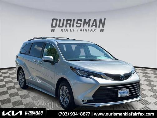 2021 Toyota Sienna XLE 7 Passenger
