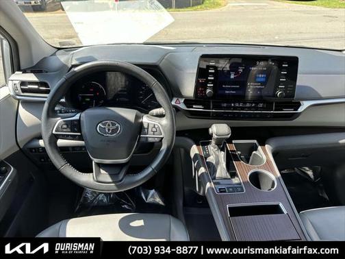 2021 Toyota Sienna XLE 7 Passenger