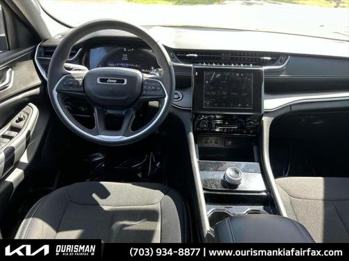 2023 Jeep Grand Cherokee Laredo