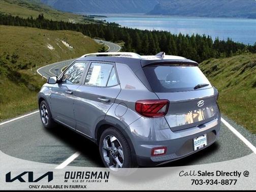 Photo 4 of 30 of 2022 Hyundai Venue Limited