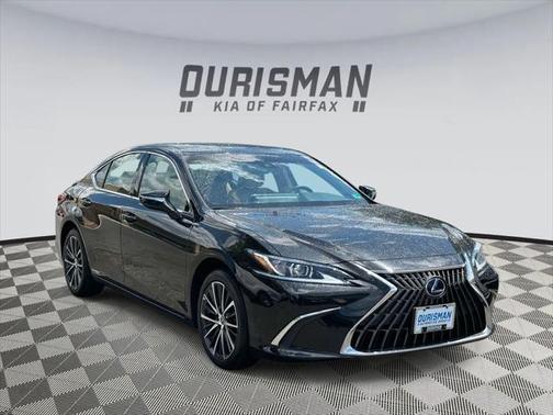2022 Lexus ES 300h Base