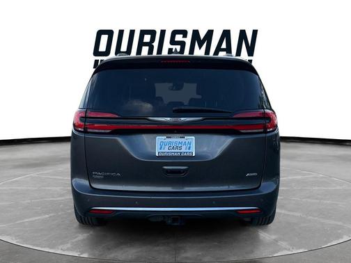 Granite Crystal Metallic Clearcoat 2021 Chrysler Pacifica Touring L