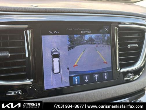 2017 Chrysler Pacifica Touring-L