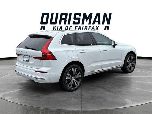 2022 Volvo XC60 Recharge Plug-In Hybrid T8 Inscription