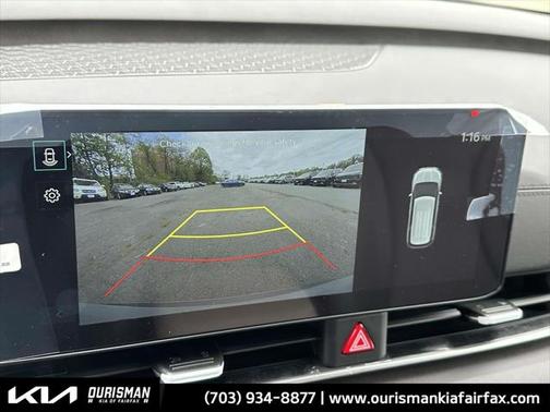 2025 Kia Carnival EX