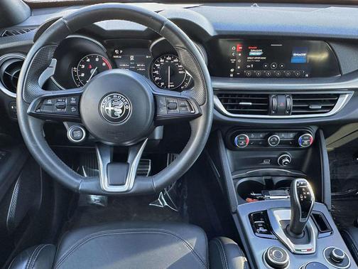 2022 Alfa Romeo Stelvio Ti