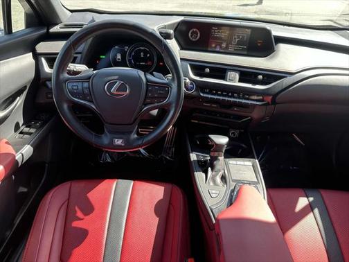 2022 Lexus UX 250h F Sport