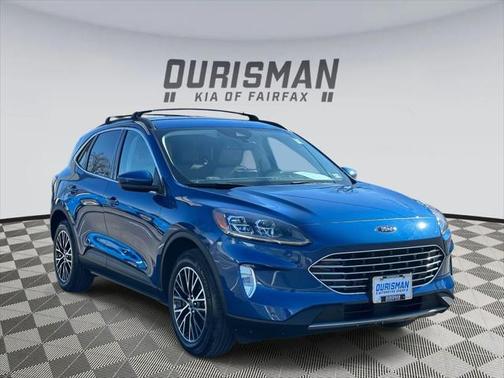 2022 Ford Escape Titanium