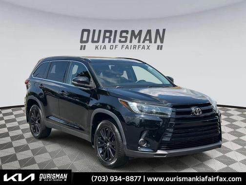 2019 Toyota Highlander SE
