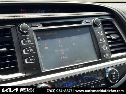 2019 Toyota Highlander SE