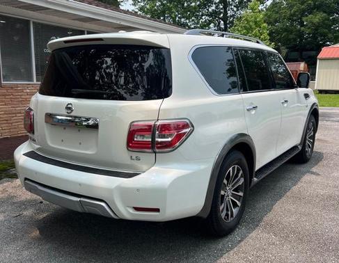 2017 Nissan Armada SL