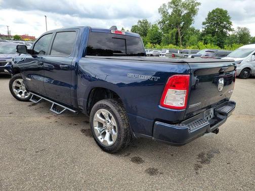 Patriot Blue Pearlcoat 2022 RAM 1500 Big Horn/Lone Star