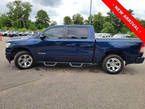 Patriot Blue Pearlcoat 2022 RAM 1500 Big Horn/Lone Star