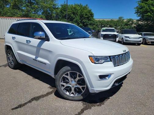 Bright White Clearcoat 2020 Jeep Grand Cherokee Overland