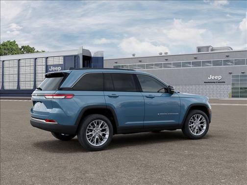 Steel Blue 2027 Jeep Grand Cherokee Limited