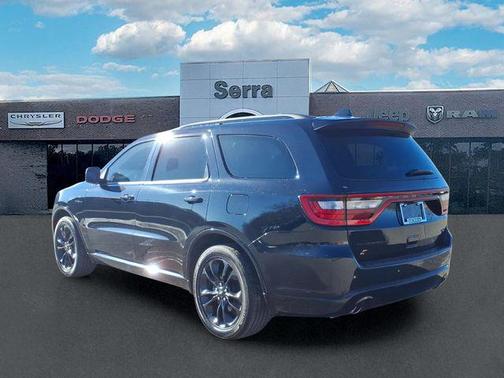 DB Black Crystal Clearcoat 2023 Dodge Durango Orange Sport