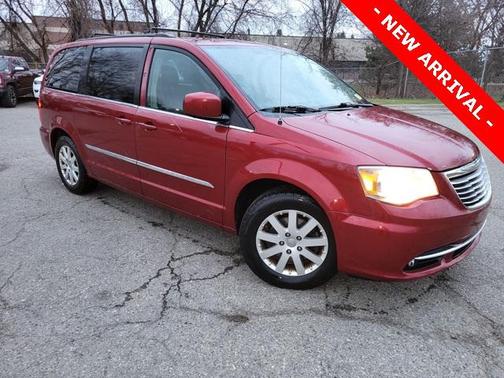 2014 Chrysler Town & Country Touring