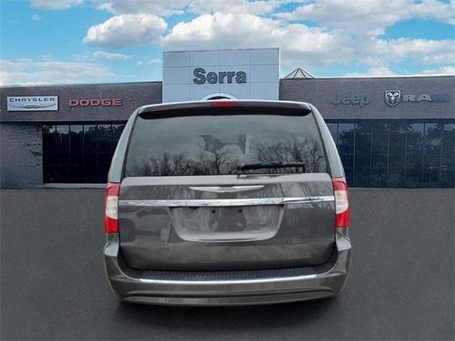 2015 Chrysler Town & Country Touring