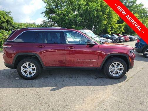 Velvet Red Pearlcoat 2023 Jeep Grand Cherokee Limited