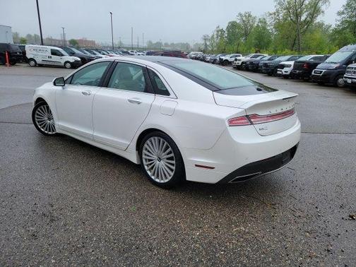 White Platinum Metallic Tri-Coat 2017 Lincoln MKZ Reserve I
