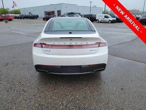 White Platinum Metallic Tri-Coat 2017 Lincoln MKZ Reserve I