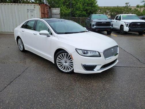 White Platinum Metallic Tri-Coat 2017 Lincoln MKZ Reserve I