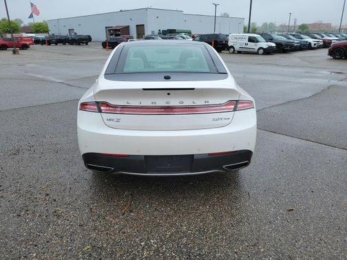 White Platinum Metallic Tri-Coat 2017 Lincoln MKZ Reserve I