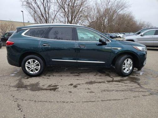 Carrageen Metallic 2019 Buick Enclave Essence