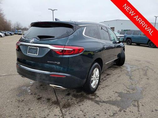 Carrageen Metallic 2019 Buick Enclave Essence