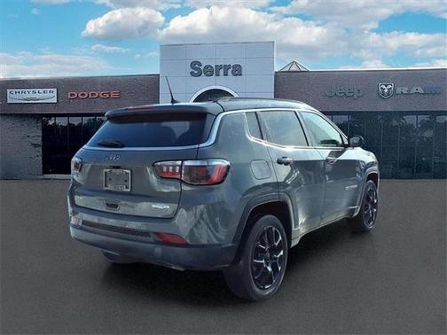 2023 Jeep Compass Latitude Lux