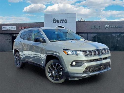 2023 Jeep Compass Latitude Lux
