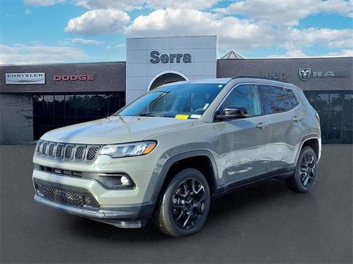 2023 Jeep Compass Latitude Lux