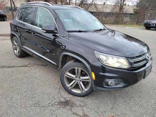 2017 Volkswagen Tiguan 2.0T Sport