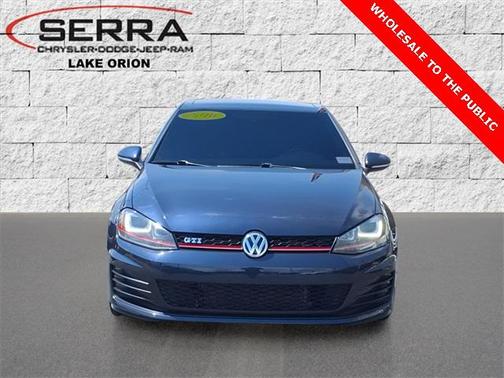 2016 Volkswagen Golf GTI 2.0T SE 4-Door