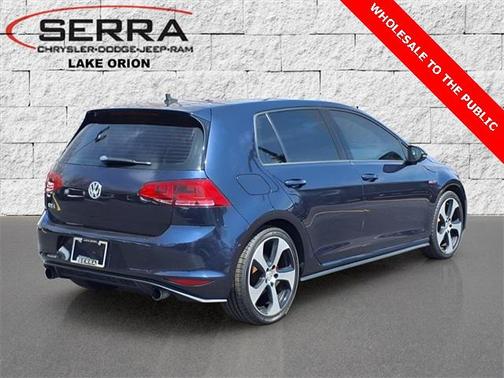 2016 Volkswagen Golf GTI 2.0T SE 4-Door