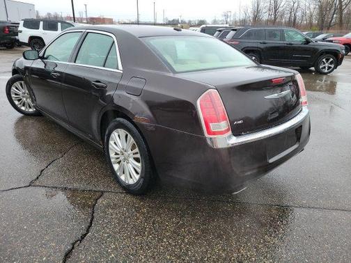 Luxury Brown Pearlcoat 2013 Chrysler 300 S